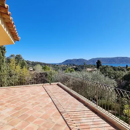 De 250 M2 Plein Sud, Vue Mer, à Marina Di Fiori Hébergement de vacances *