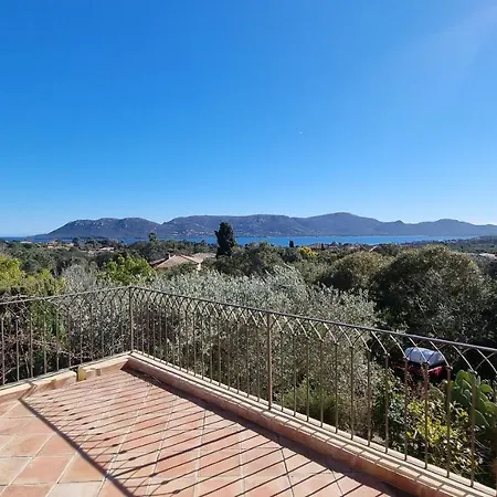 De 250 M2 Plein Sud, Vue Mer, à Marina Di Fiori Porto-Vecchio (Corsica)