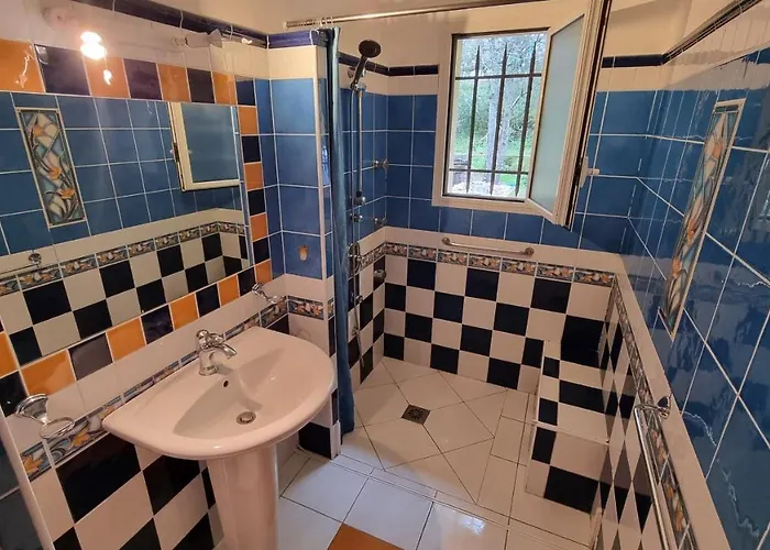 Casa Soprana - De Indépendant Avec Piscine Et Jardin Privés - Independant Of With Private Pool&garden Сasa de vacaciones *