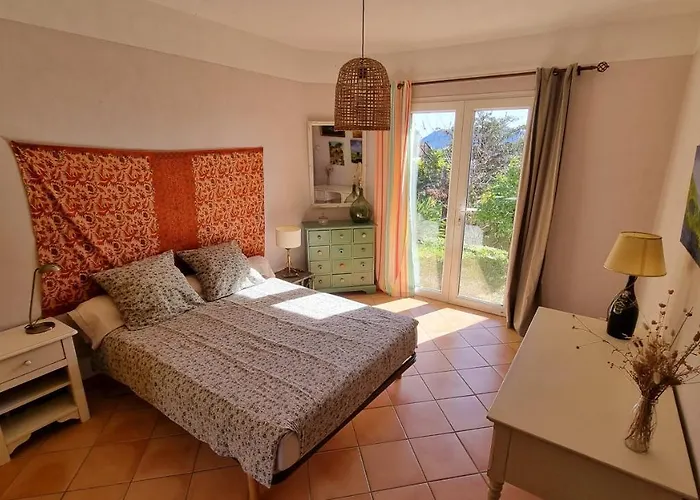 Casa Soprana - De Indépendant Avec Piscine Et Jardin Privés - Independant Of With Private Pool&garden Сasa de vacaciones *